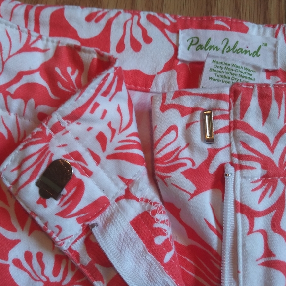 Palm Island Hawaiian Print Mid Rise Shorts EUC - Picture 5 of 5